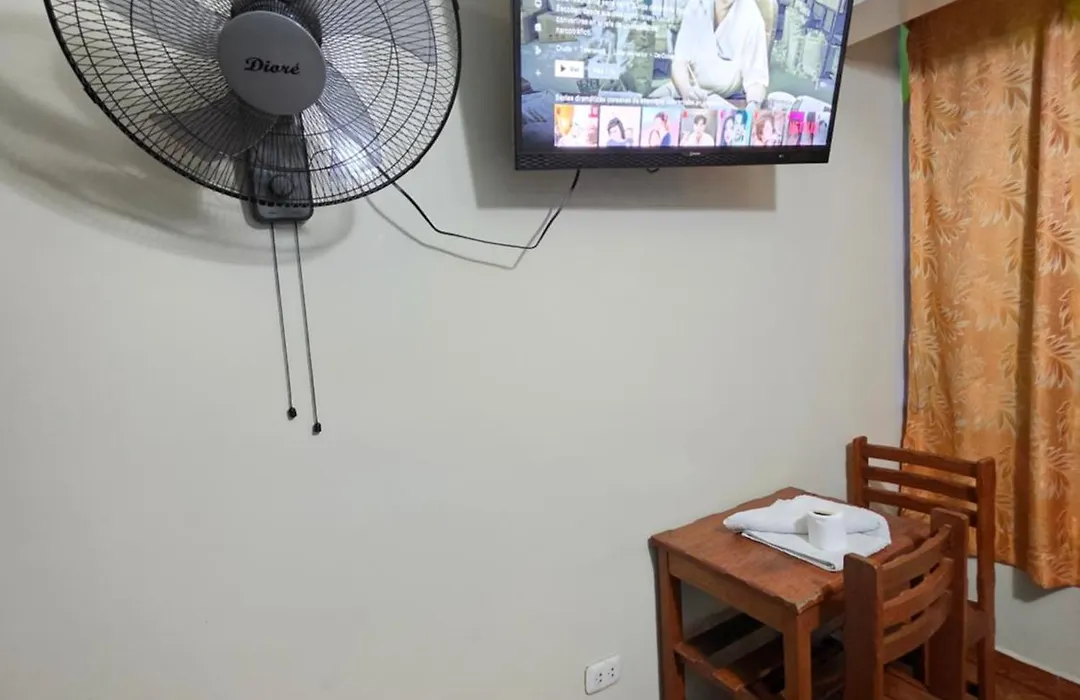 Hostal Leo-1